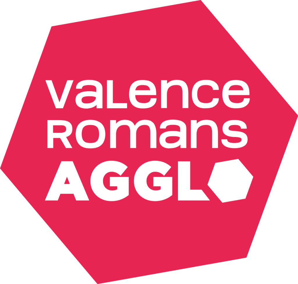 Le logo de Valence Romans Agglo est affiché ici pour mettre en avant son partenariat avec AKTISEA dans l'optimisation de la politique handicap de l'entreprise. Chez AKTISEA, entreprise adaptée, nous sommes engagés pour plus d'inclusion.